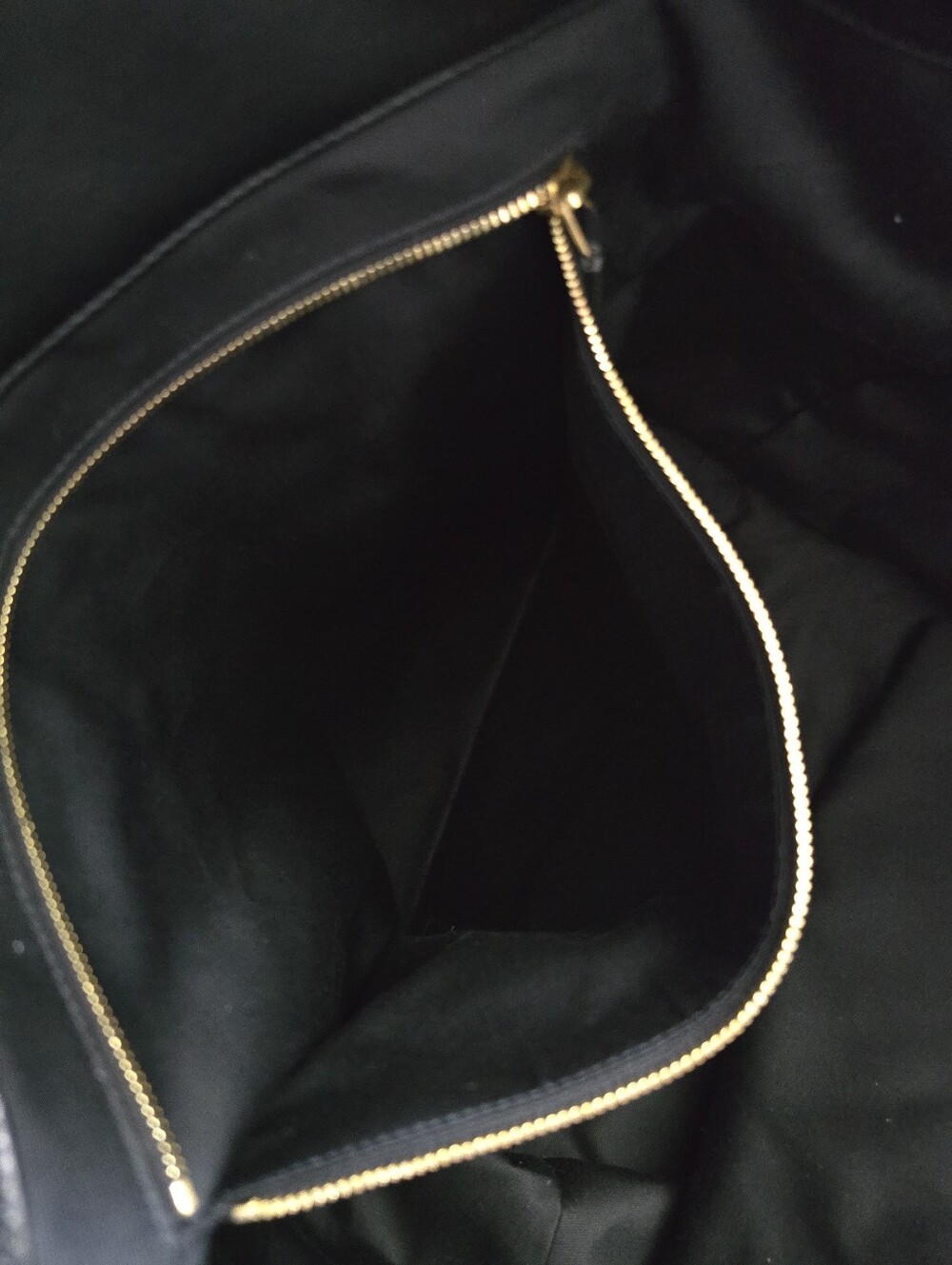 Saint Laurent Quilted Lambskin Maxi Icare Shopping Bag - Picture 11 of 16